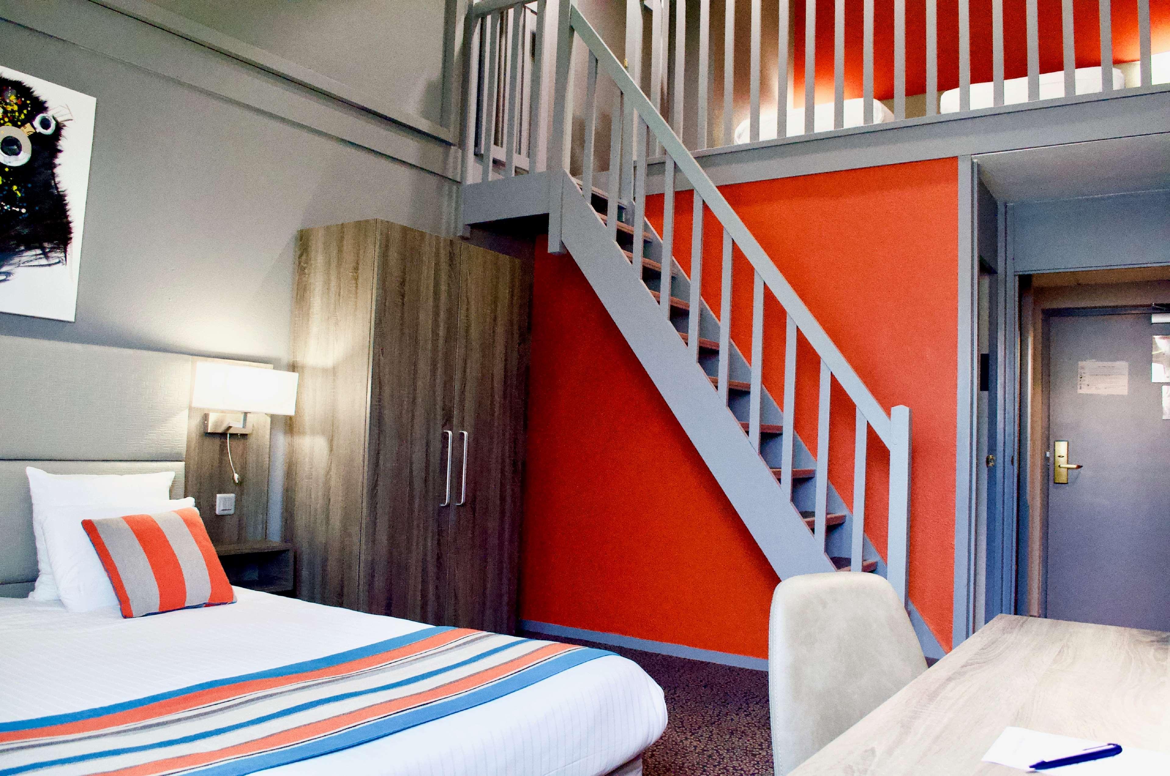Kyriad Prestige Bordeaux Aeroport Mérignac Екстериор снимка